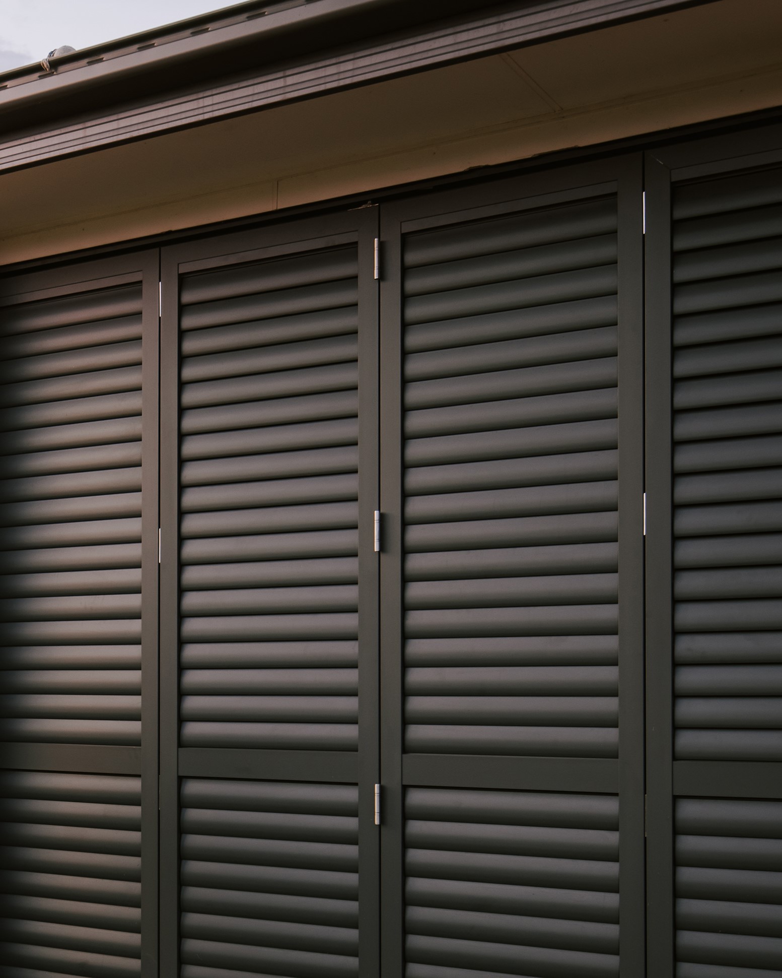 best way to clean shutters