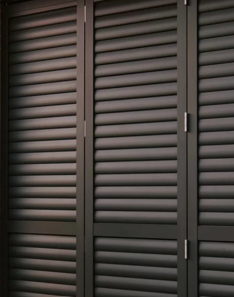 gesloten shutter schoonmaken
